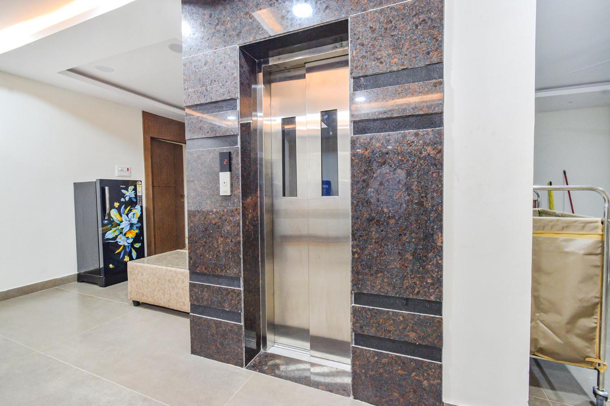 Fabhotel Seri - Nr Kims Hospital, Gachibowli Hyderabad Exterior photo